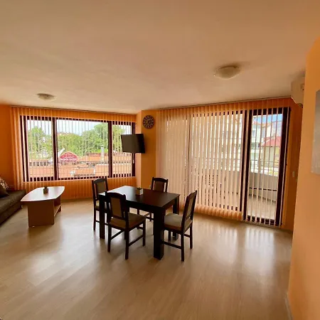 Cozy - St6 Apartament Primorsko